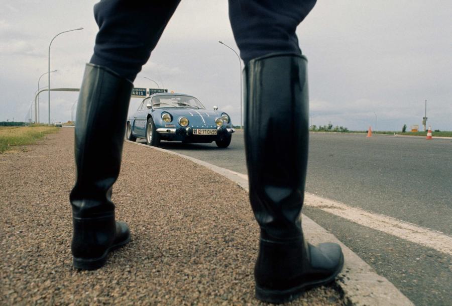  Renault Alpine A110 Gendarmerie 1966 года  (фото 2 из 2)